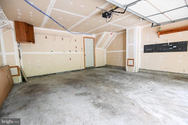 Building Photo - 6503 Polynesian Ln