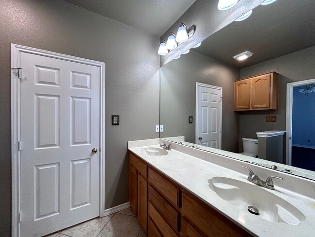 Building Photo - 4710 Sojourner St