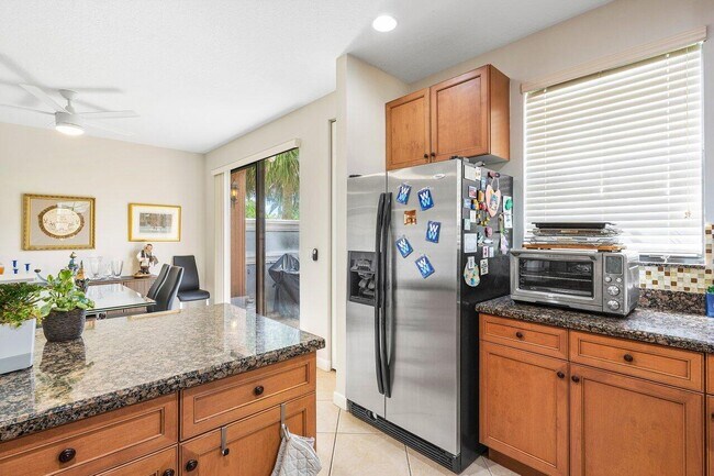 Building Photo - 5056 Astor Cir