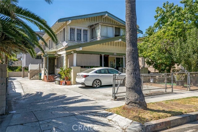 Building Photo - 1615 Winona Blvd