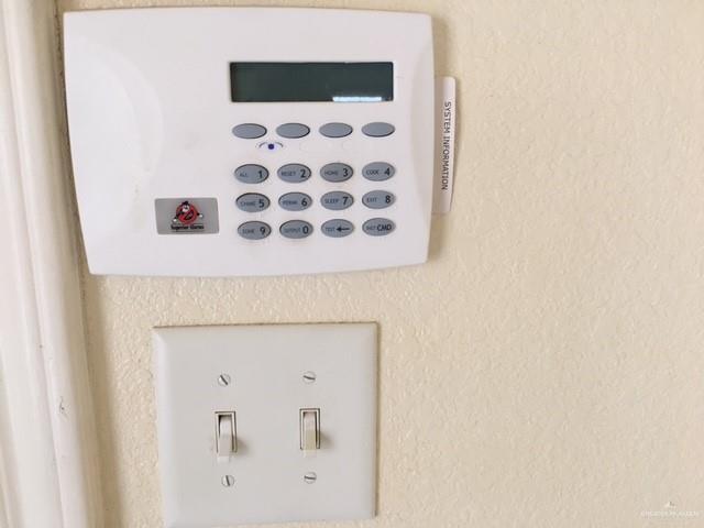 Building Photo - 20 West Dr