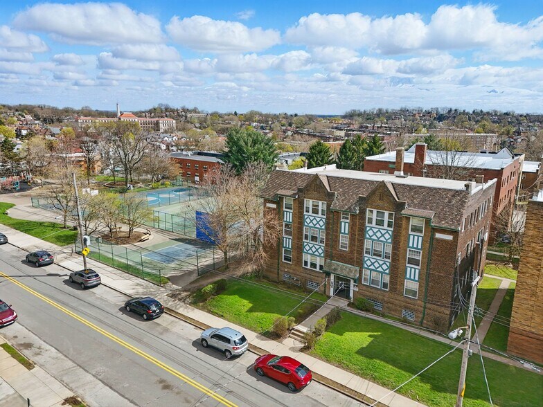 Building Photo - 5646 Hobart St