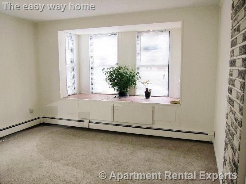 Building Photo - 19 Wesley St