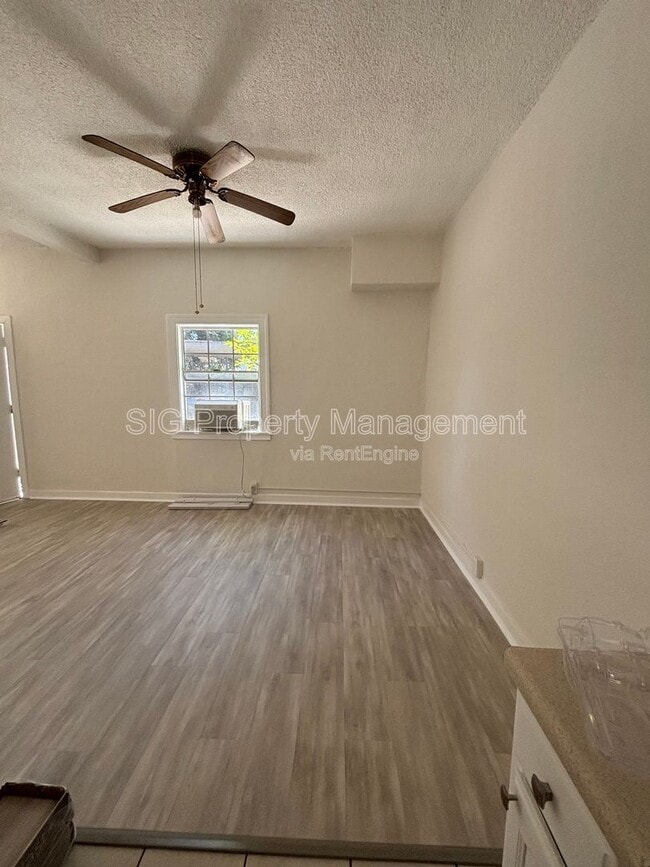 Building Photo - 10544 Floralita Ln