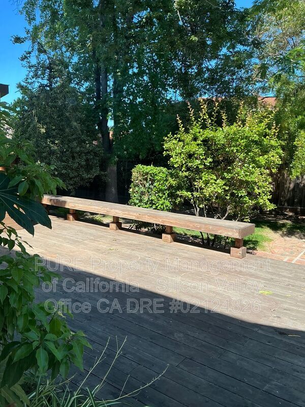 Building Photo - 5655 Glen Haven Ct