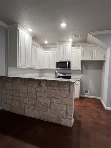 Building Photo - 423 Spring St