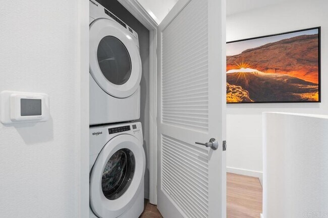 Building Photo - 2080 Paseo Belluno