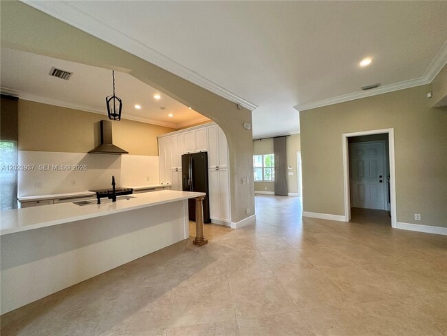 Building Photo - 953 Tanglewood Cir