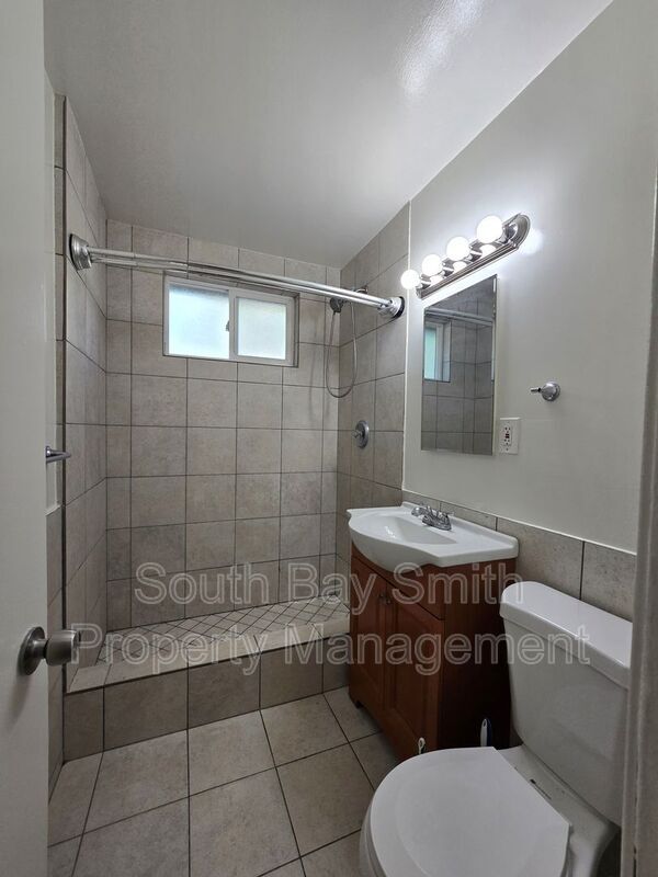 Building Photo - 2619 Mathews Ave