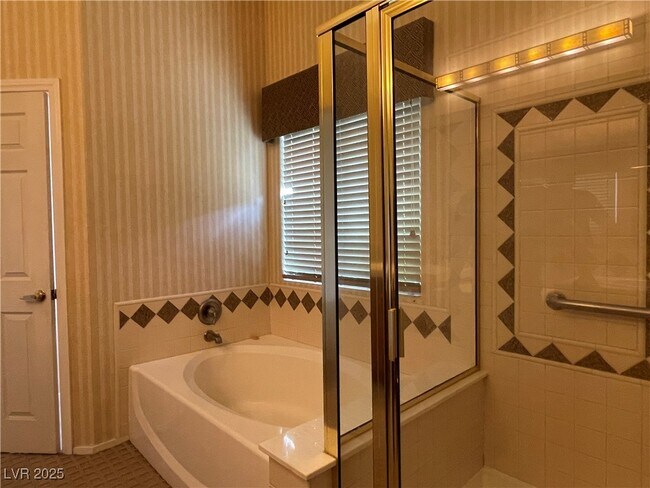 Building Photo - 8216 Romantic Sunset St