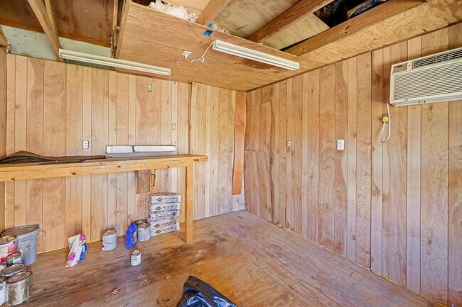 Building Photo - 835 Mayweather Ln