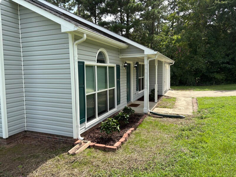 Building Photo - 4406 Tyne Dr
