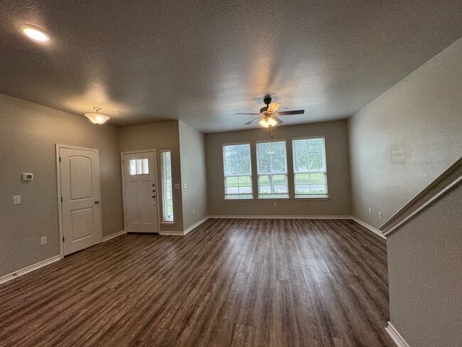 Building Photo - 724 Westfield Blvd
