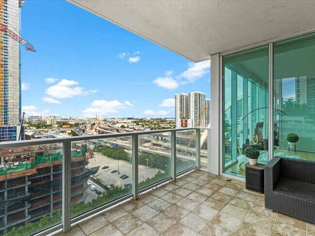 Building Photo - 1040 Biscayne Blvd