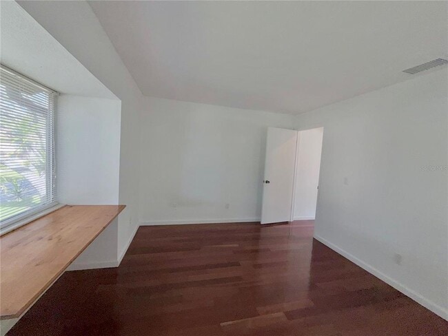 Building Photo - 3707 Pine Cone Cir