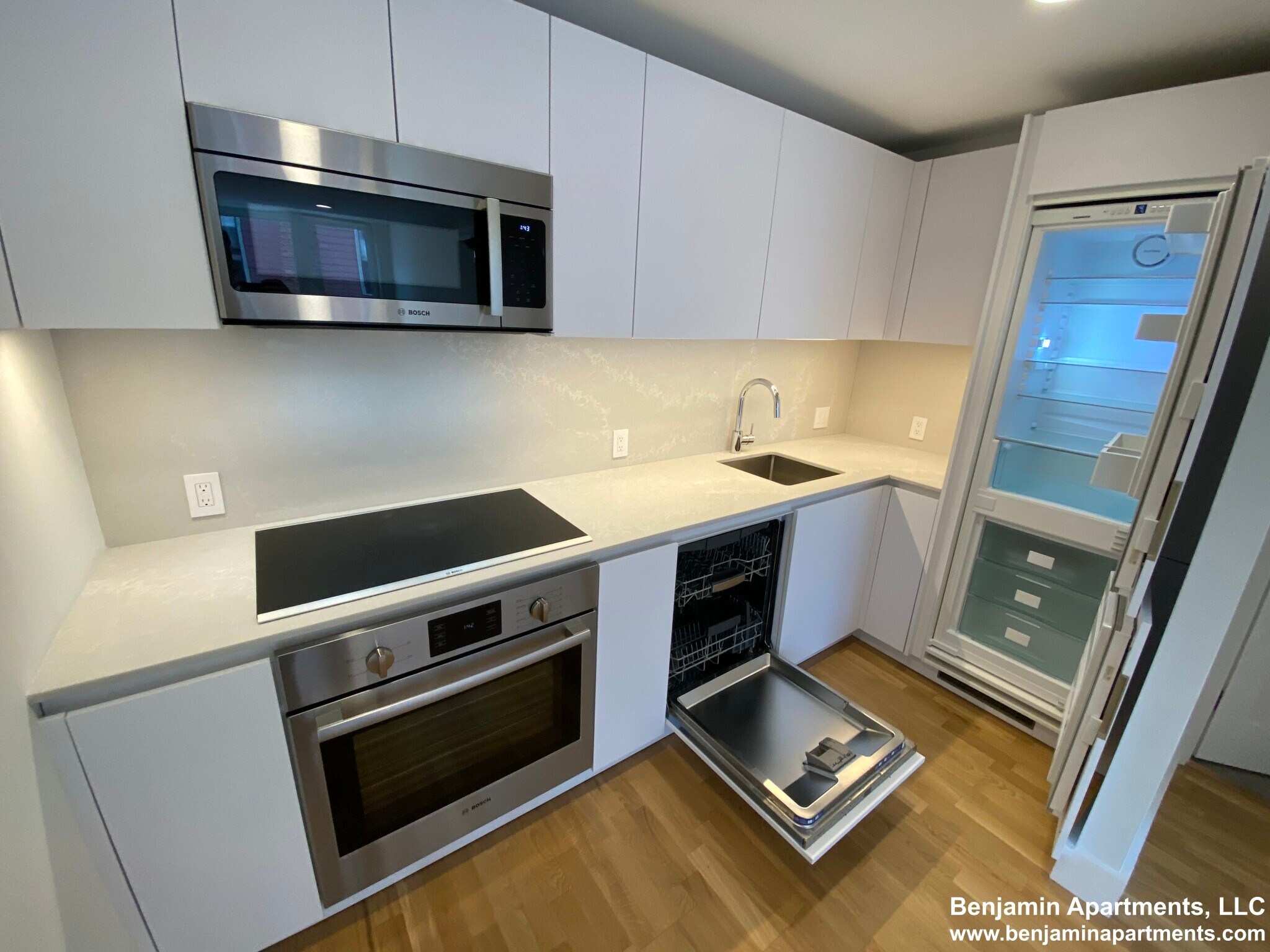 Building Photo - 334 Harvard St