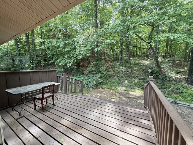 Building Photo - 207 Casalinda Cir