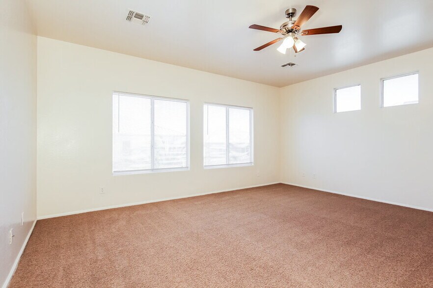 Building Photo - 10597 W Melinda Ln