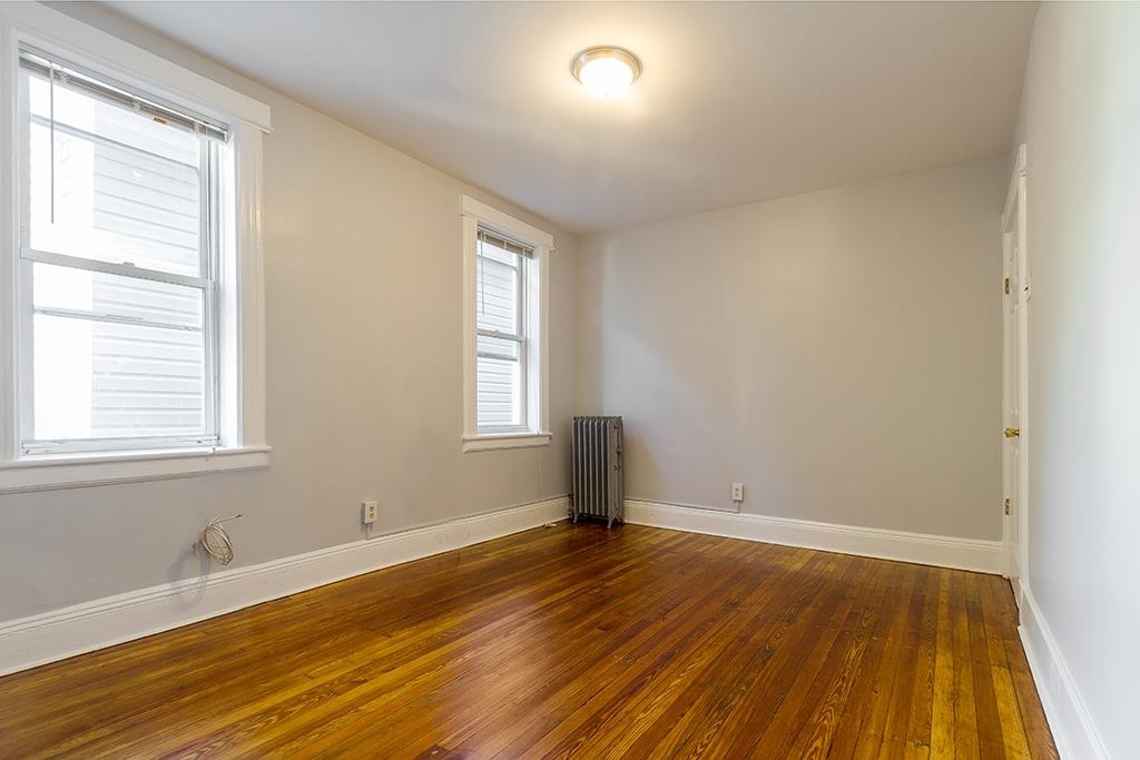 Building Photo - 43 W 26th St