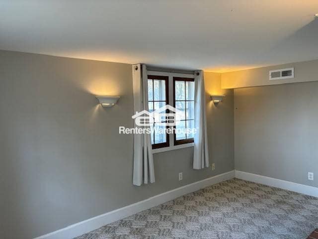 Building Photo - 305 1st Ave S