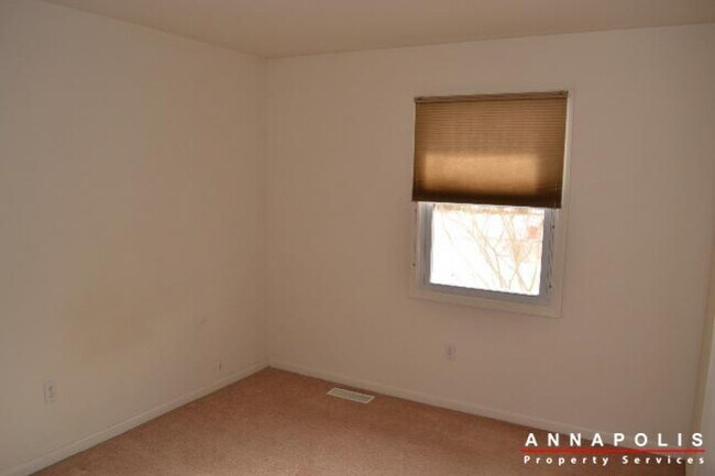 Building Photo - 227 dewey drive