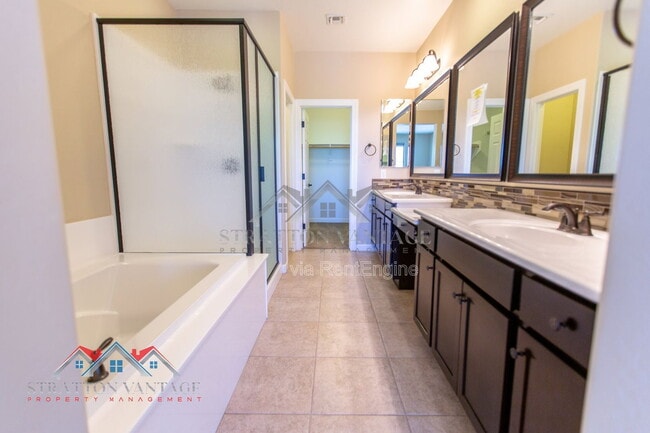 Building Photo - 4777 S Fulton Ranch Blvd