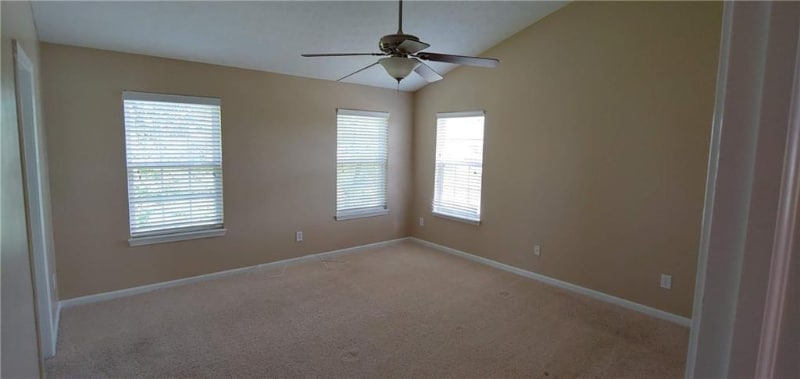 Building Photo - 6948 Vistamere Way