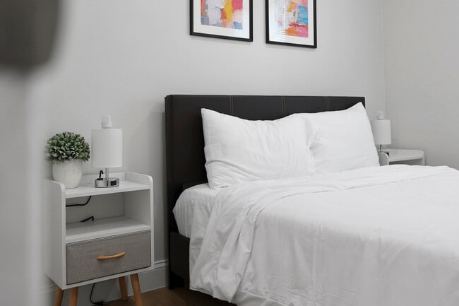 Building Photo - 5912 36th Ave