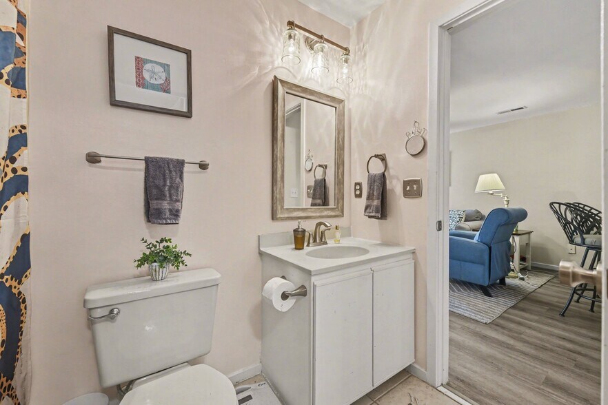 Building Photo - 1263 Marshview Dr