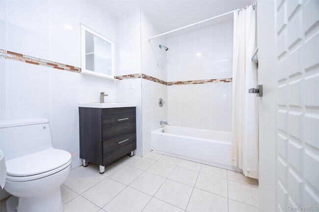 Building Photo - 7 Boulevard