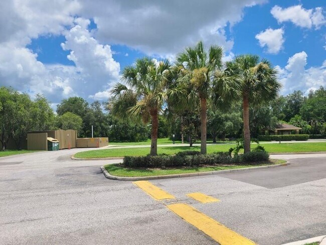 Building Photo - 36027 Deer Creek Dr