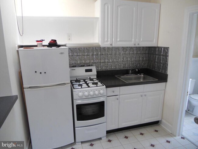Building Photo - 3507 Indian Queen Ln
