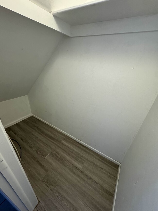 extra storage under stairs - 4015 Tappan Dr