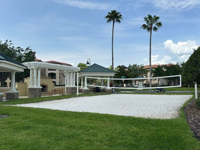 Building Photo - Comfortable and Spacious 3 bedroom 2 Bath ...