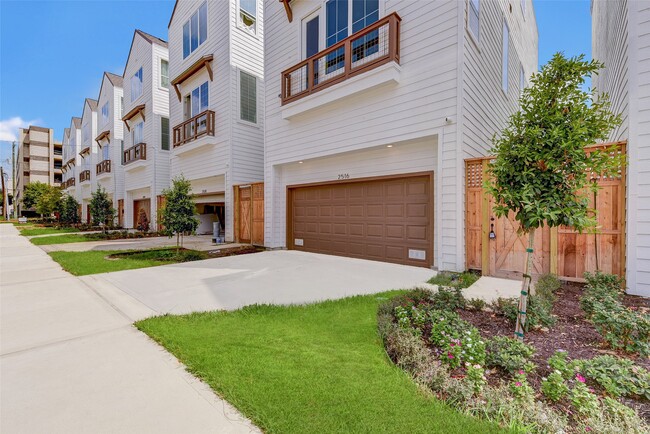 Building Photo - 2516 Ohsfeldt St