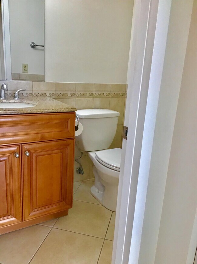 Building Photo - 2035 Exeter