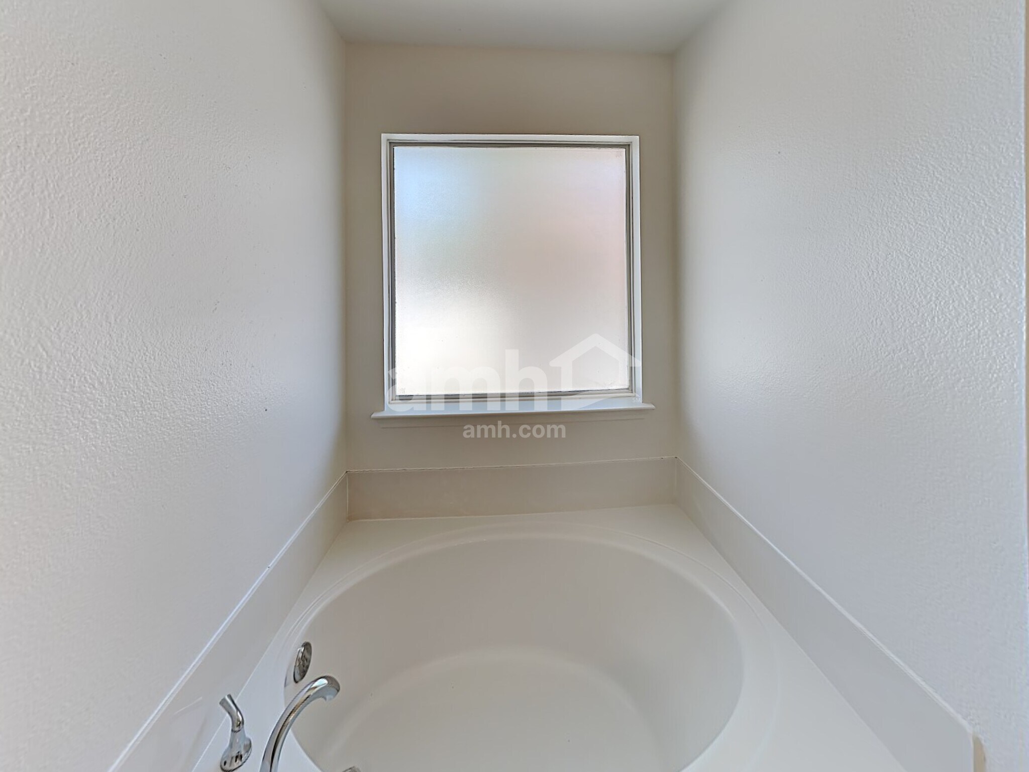 Building Photo - 5820 Bridal Trl