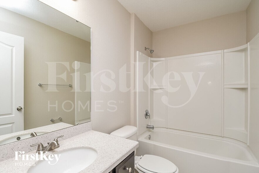 Building Photo - 1044 Mayfair Creek Ct