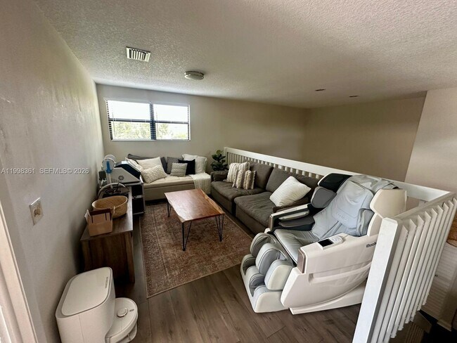 Building Photo - 2089 Augusta