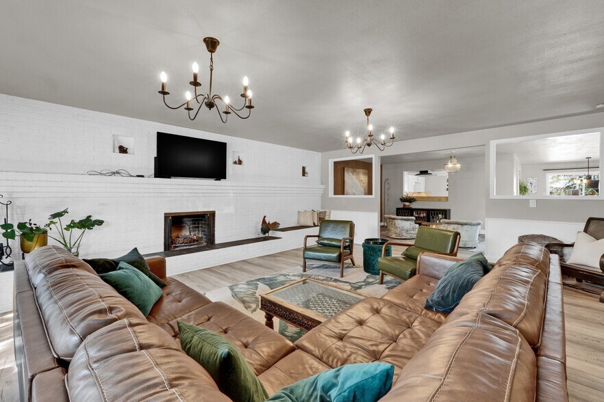 Building Photo - 4945 Brown Valley Ln