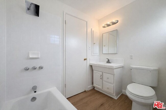 Building Photo - 2041 Euclid St