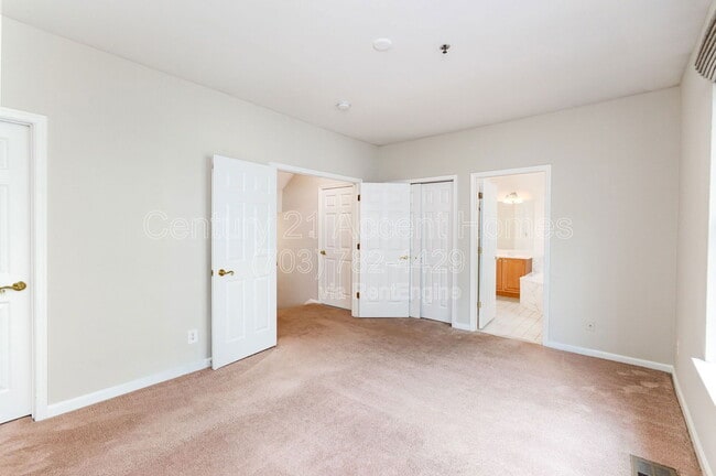 Building Photo - 8932 Milford Haven Ct