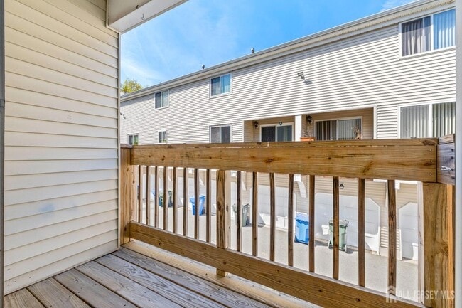 Building Photo - 2908 Madaline Dr