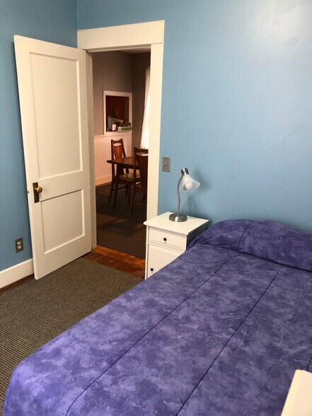 Building Photo - 2220 16th St