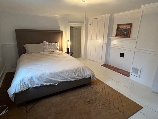 Building Photo - 42 Piscataqua St
