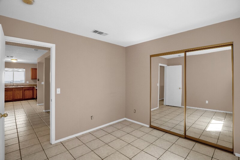 Building Photo - 6198 S Avenida Du Printemps