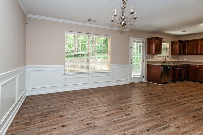 Building Photo - 347 Hidden Creek Ln