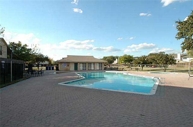 Building Photo - 2110 Via Corona