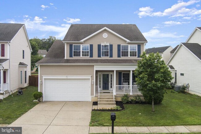 Primary Photo - 10 Everglades Ln