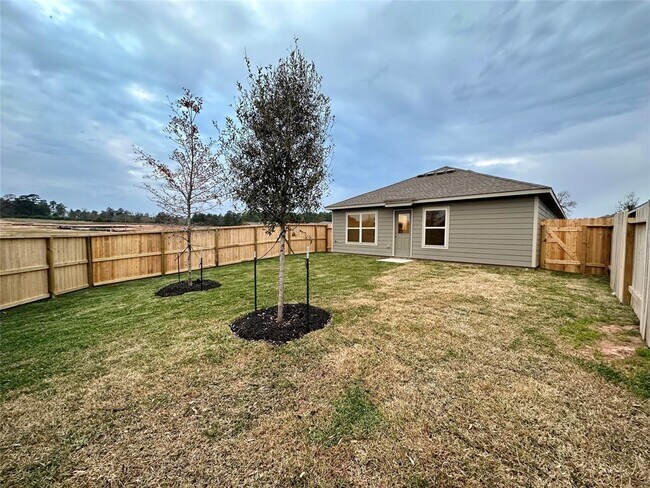 Building Photo - 491 Dalloway St